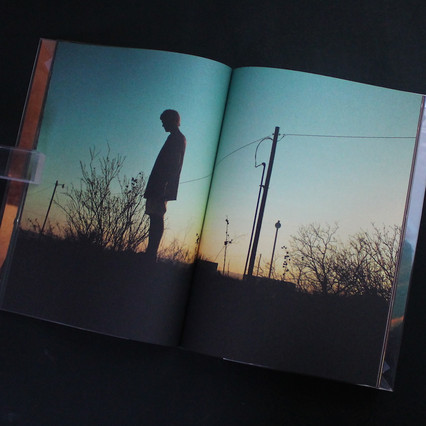 サンディ・キム写真集: SANDY KIM: INTO THE LIGHT Into the Light - Sandy Kim
