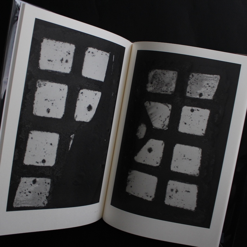 On the Beach（Hardcover） - 杉本 博司 / Hiroshi Sugimoto