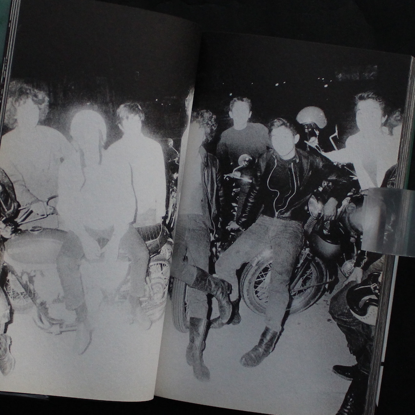 狩人 / A Hunter（新装版, With OBI） - 森山 大道 / Daido Moriyama