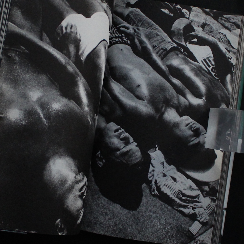 狩人 / A Hunter（新装版, With OBI） - 森山 大道 / Daido Moriyama