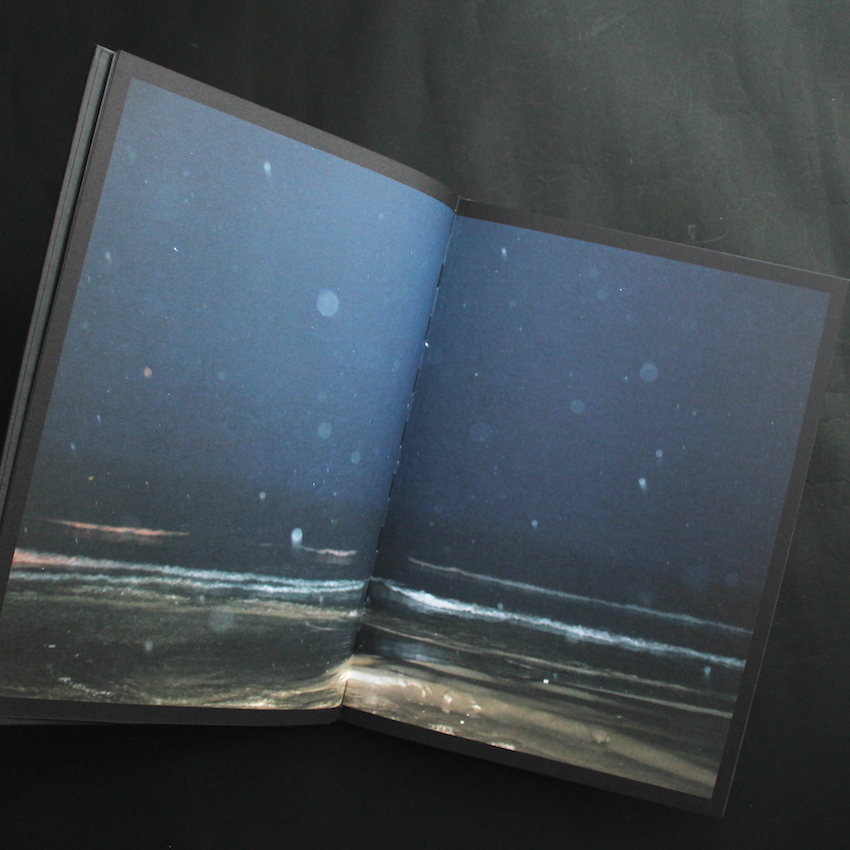 Halo（French Edition, Signed） - 川内 倫子 / Rinko Kawauchi