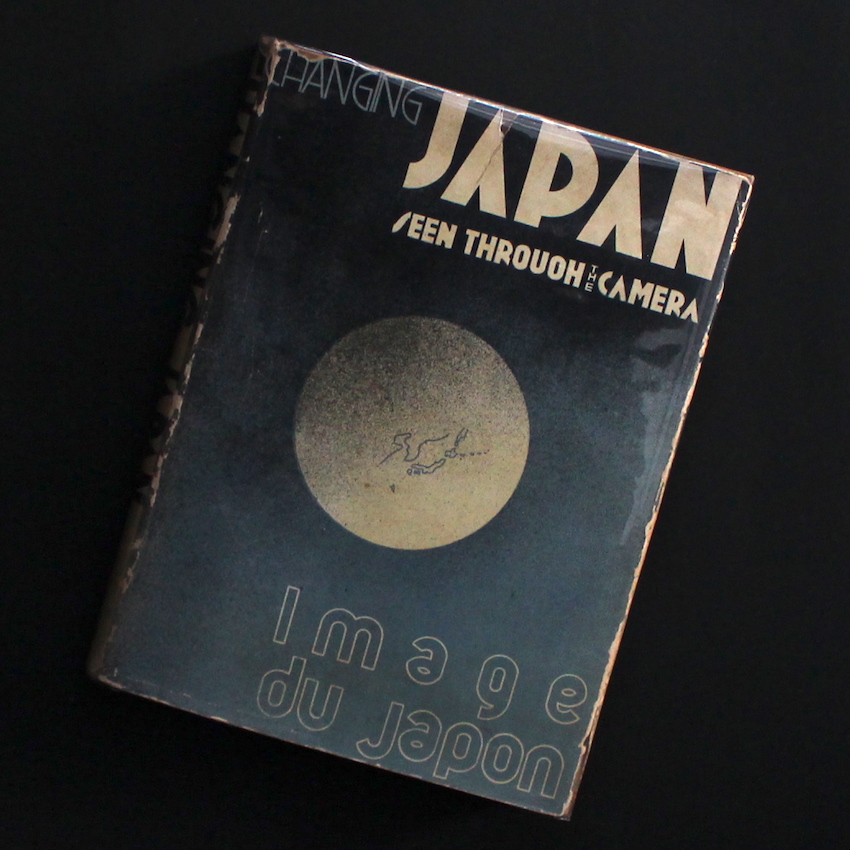 - / Changing Japan : Seen Through The Camera