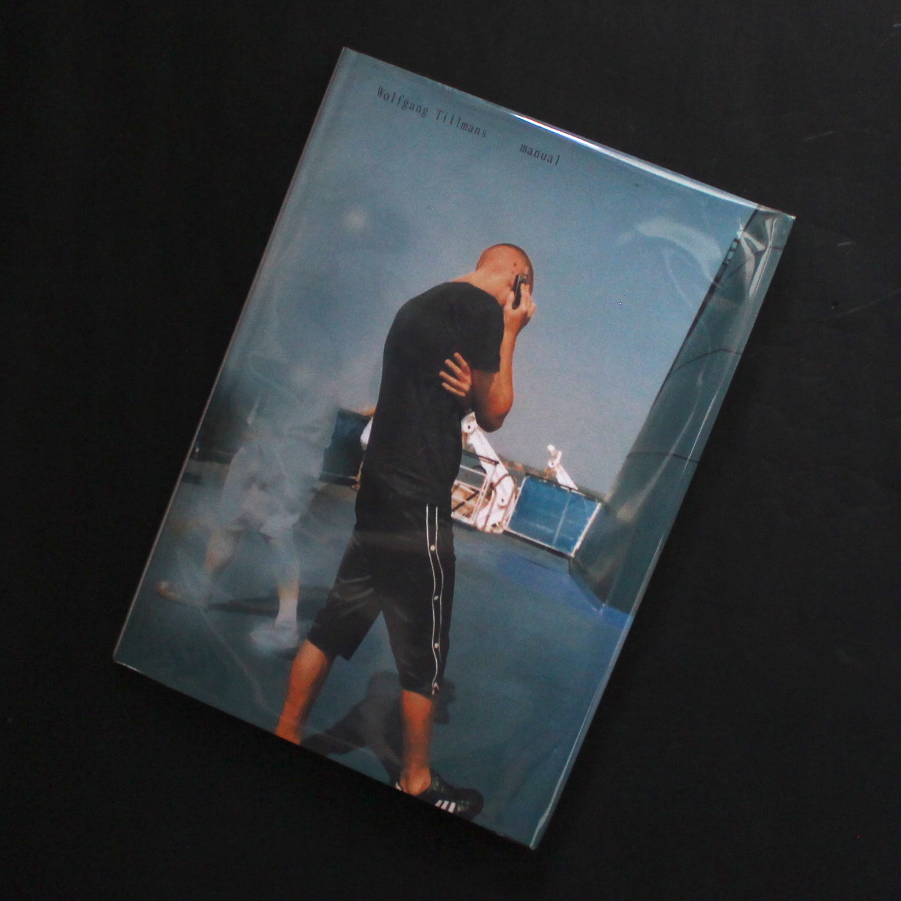 アート・デザイン・音楽 Wolfgang Tillmans Manual pic1.jpg