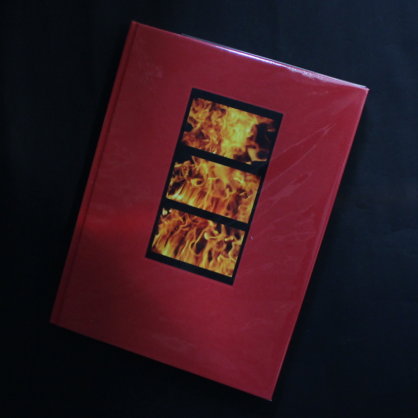 鈴木理策　意識の流れ　Stream of Consciousness 意識の流れ / Stream of Consciousness（Red Cover, Signed） - 鈴木
