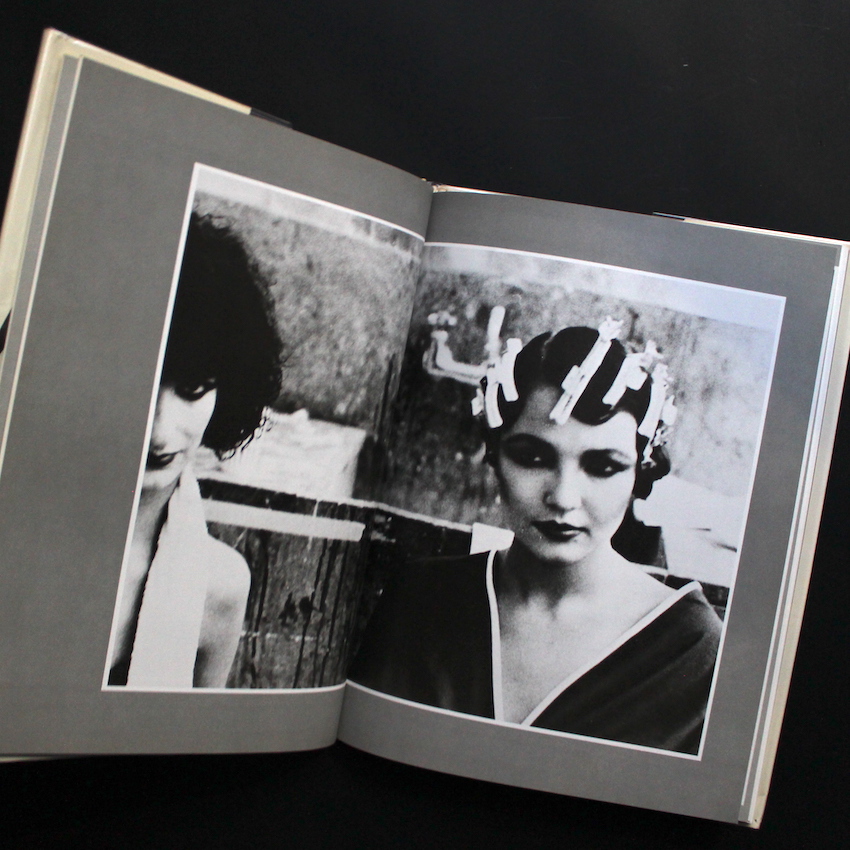 Wallflower（Signed） - Deborah Turbeville